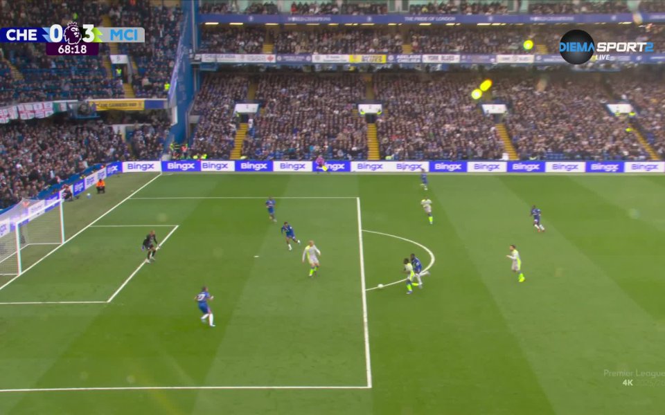 Кошмарна грешка на Кайседо подари трети гол на Сити