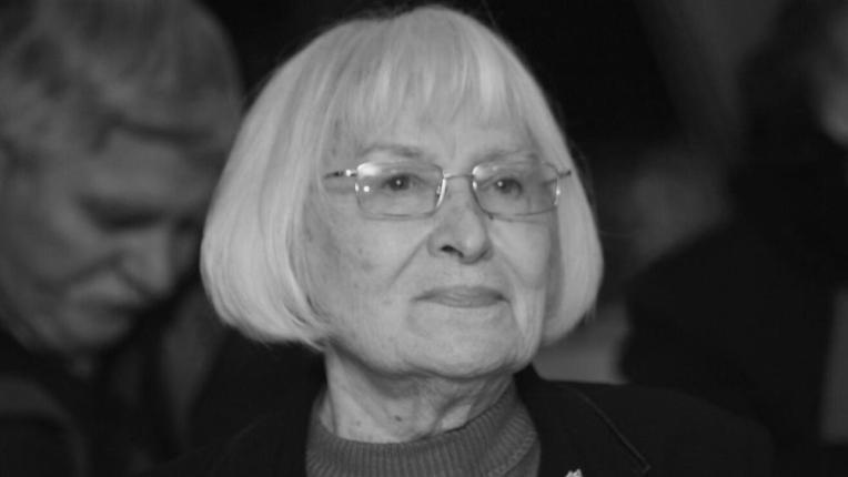 Маргрет Николова