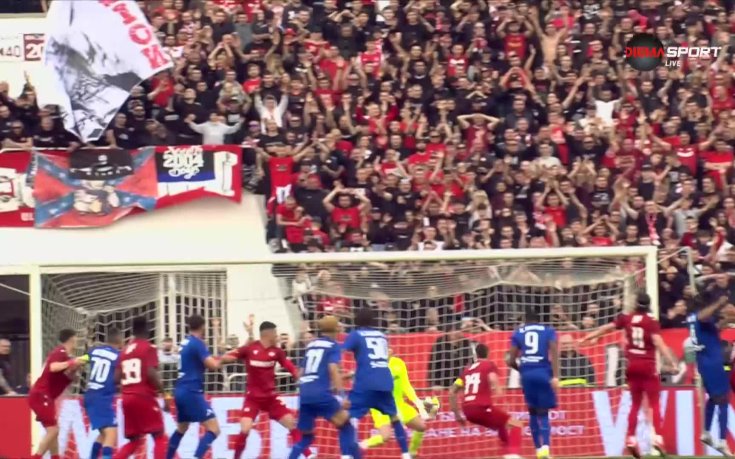 Левски удари първи на 