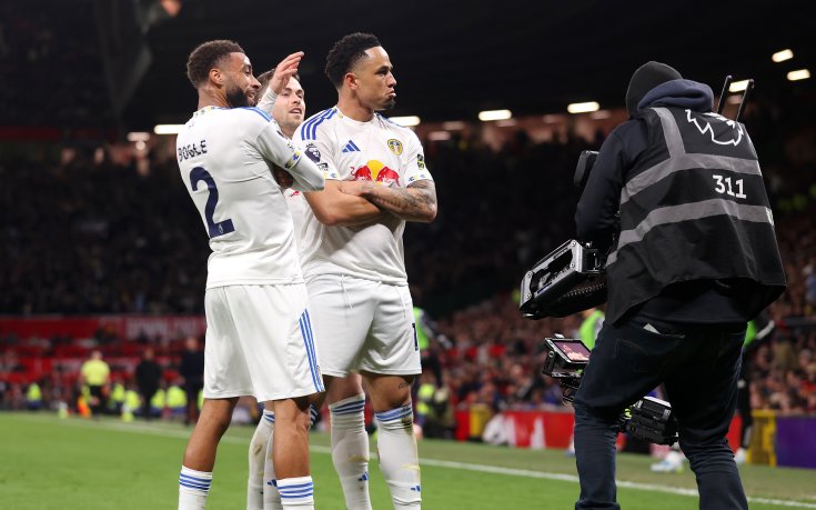 Борбен Лийдс с Илия Груев надви десет от Манчестър Юнайтед на 