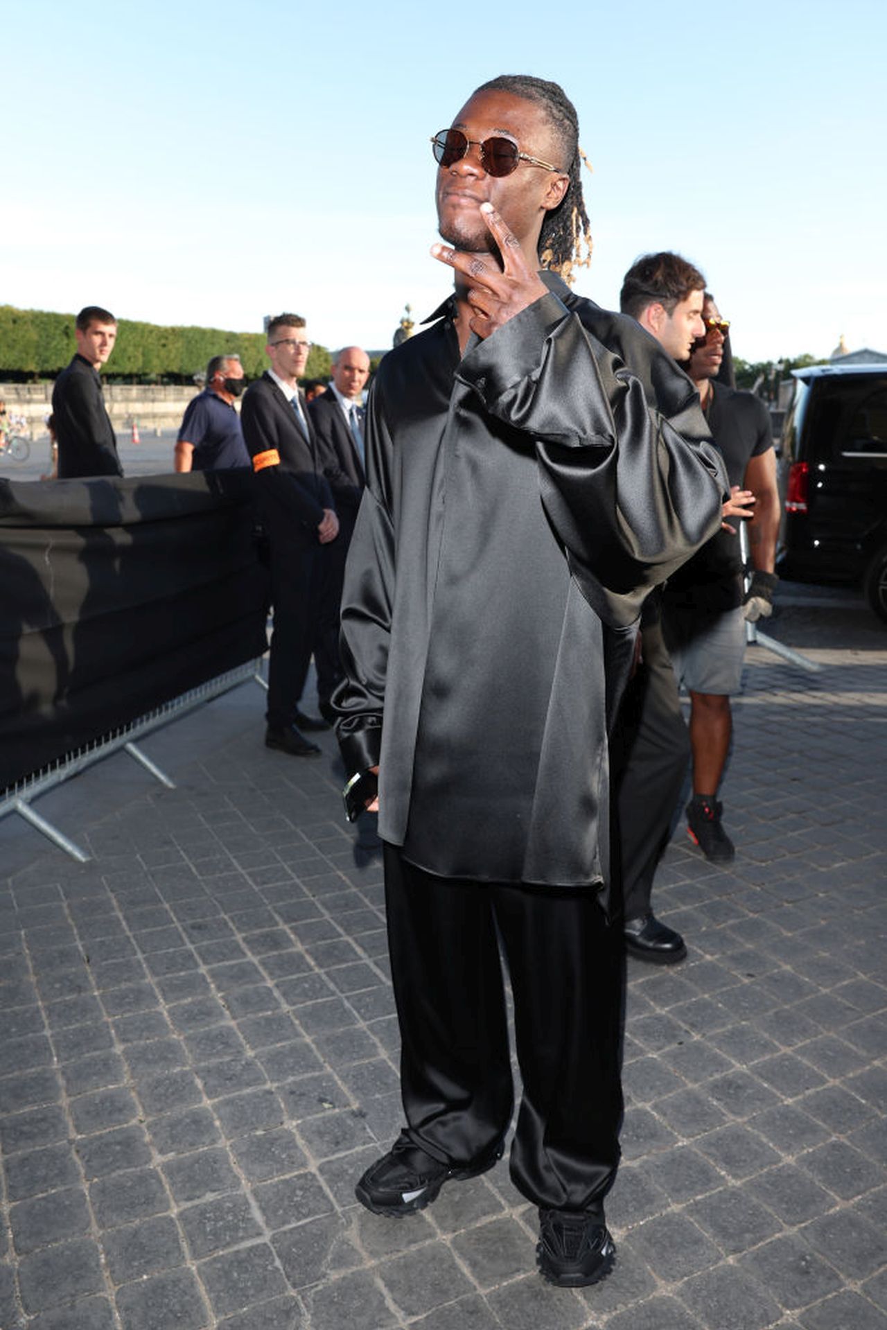 <p><strong>Едуардо Камавинга</strong></p>

<p>Френският национал е истинско лице на висшата мода. Камавинга знае как да изглежда стилно и ефектно дори на път за тренировка, смесвайки висок клас дизайн с младежко излъчване.</p>