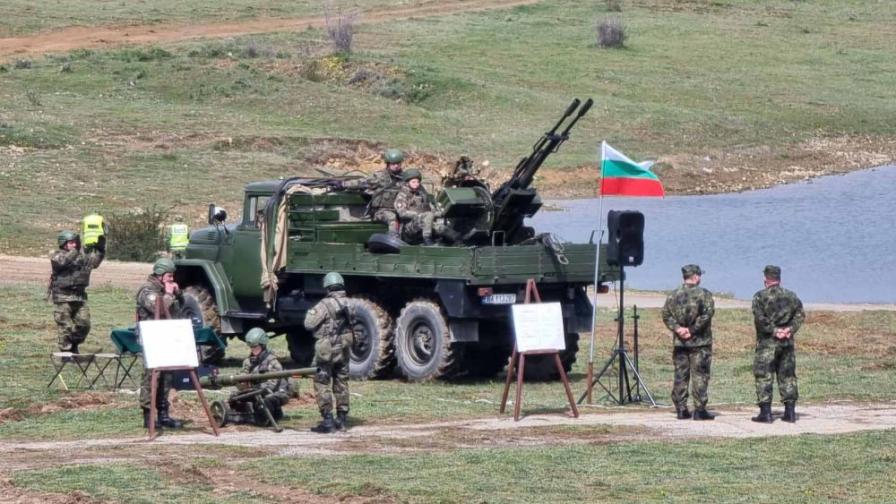 България ще плати 12,6 млн. долара по-малко за „Страйкър“-ите