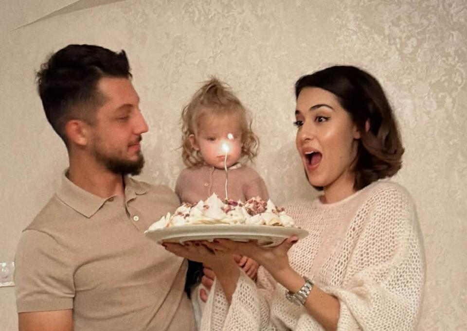 Мари Константин