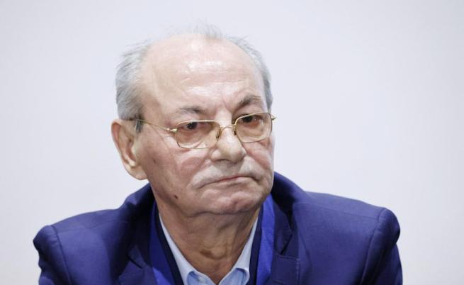 Ахмед Доган гласува: Приоритет са младите