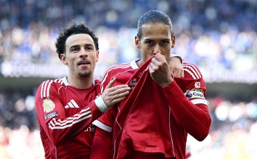 В СНИМКИ: Ливърпул взе историческото дерби на Мърсисайд срещу Евертън