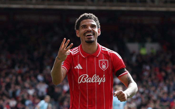 Гибс-Уайт избухна с хеттрик, а Нотингам направи голяма крачка към спасението