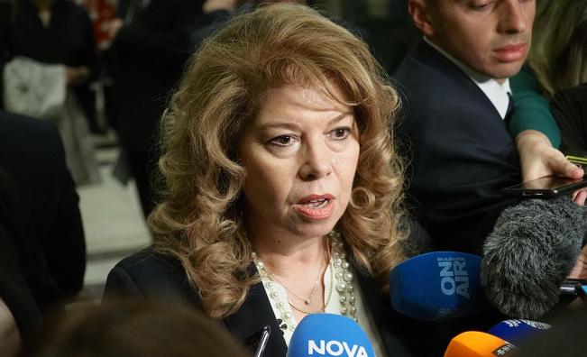 <p>Йотова обяви кога ще свика Народното събрание</p>