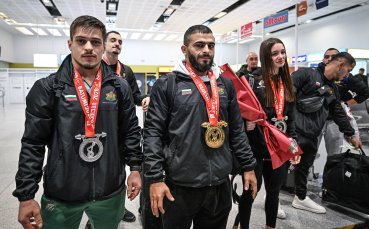 Ангел Русев и Бояна Костадинова са горди от успехите на ЕП по вдигане на тежести