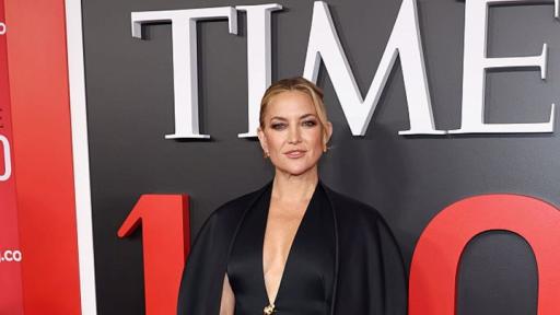 Звездите на червения килим на гала вечерта Time 100