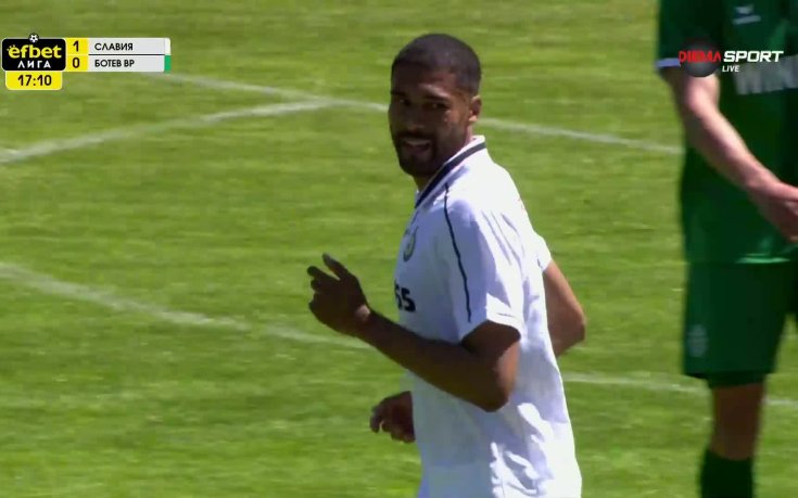 Малембана откри за Славия срещу Ботев Враца