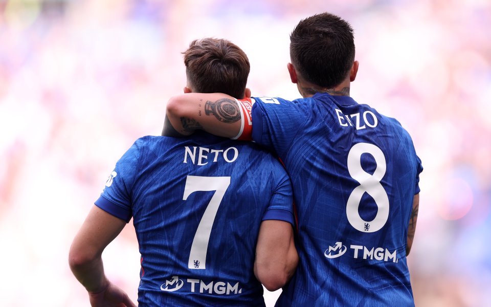 Челси удари Лийдс на „Уембли“ и си уреди среща със Сити във финала за ФА Къп