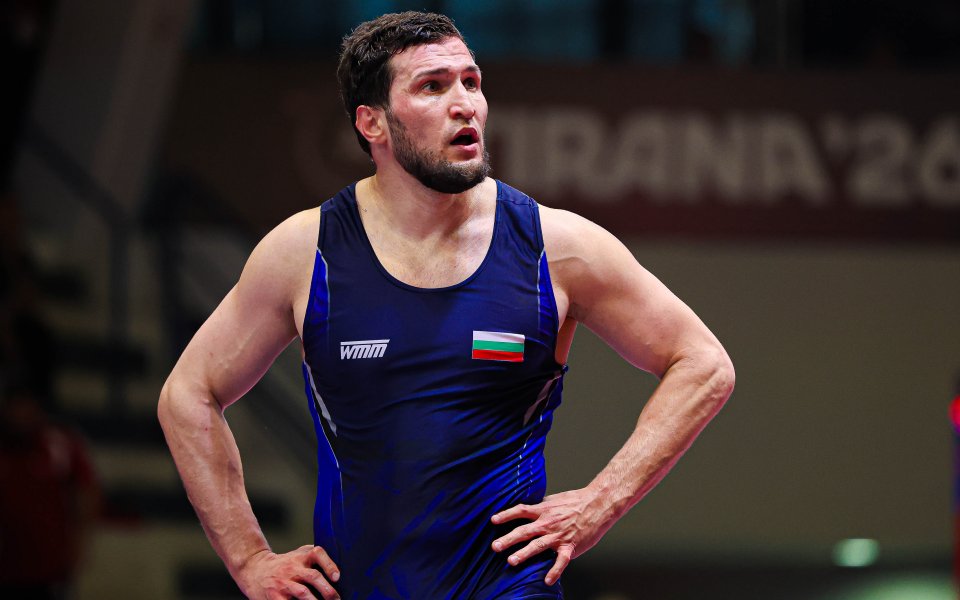 Ахмед Батаев отстъпи на финала, но донесе сребро за България