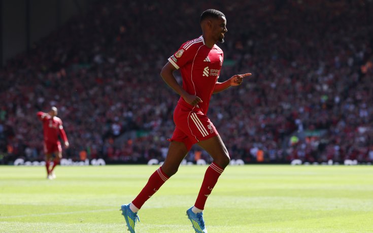 Ван Дайк за Исак: За Алекс е важно да вкарва голове като нападател