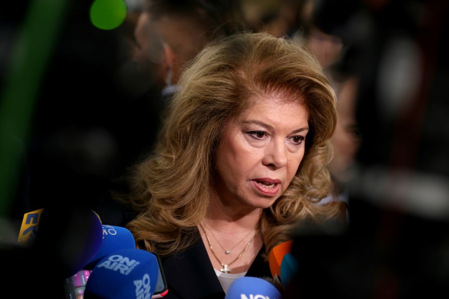 Президентът Йотова: Недопустимо е в България да има „работещи бедни“
