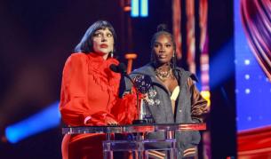 Лейди Гага и Доечии представиха „Runway“, саундтрака към „Дяволът носи Прада 2“