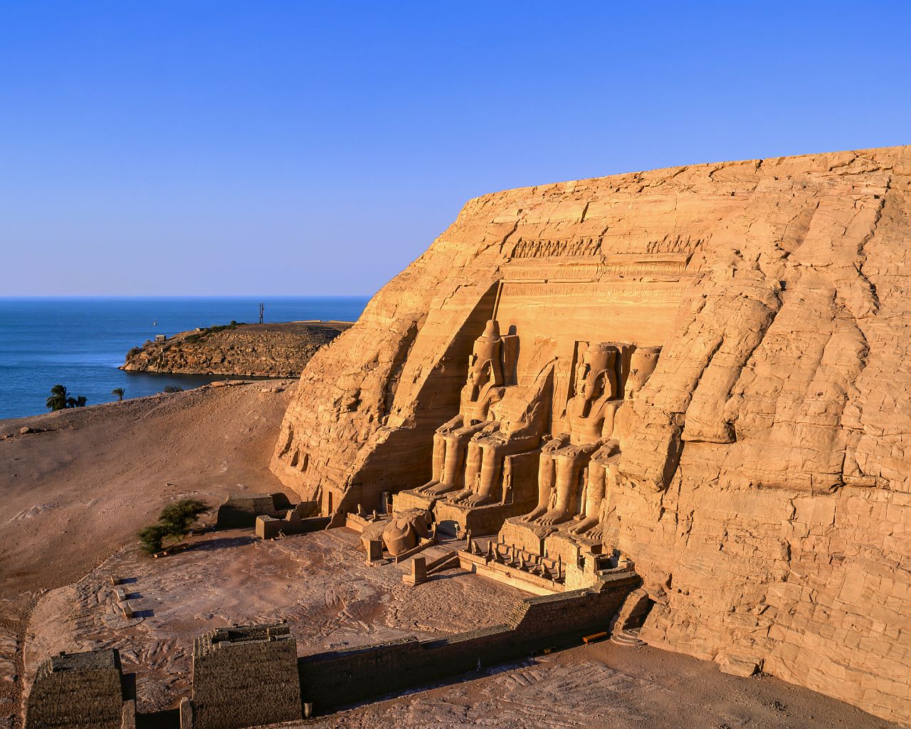 <p><strong>Родени на 9-ти, 18-ти или 27-ми: Древен Египет</strong></p>

<p>Сънувате ли пирамиди и пустини? Благодарение на това, че сте родени на 9-ти, 18-ти или 27-ми, душата ви е свързана с древен Египет. Нумерологията казва, че датата ви на раждане е свързана с числото 9, което означава, че сте дълбоко интуитивни и надарени с психически способности</p>