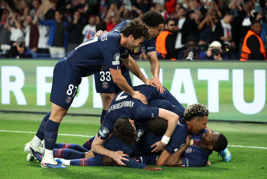 PSV ПСЖ Байерн1