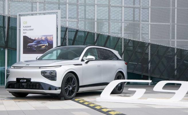 Xpeng G9 идва с обещание за премиум оборудване и до 585 км пробег на ток по цикъла WLTP.