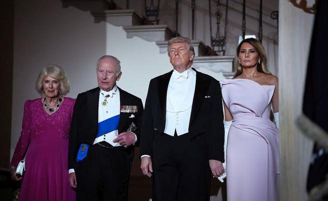 „Тя чисто и просто го мрази“: Неловкият гаф на Тръмп с Мелания на вечерята с Чарлз III