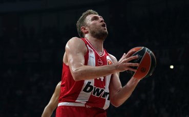 Олимпиакос на полуфинал за Купата на Гърция, Везенков не игра