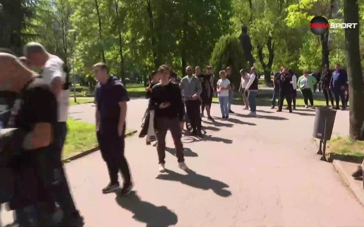 Еуфория в „синьо“: емоциите на феновете преди звездния момент