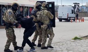 <p>Спецчасти разрешиха &bdquo;заложническа криза&ldquo;&nbsp;във Варна</p>