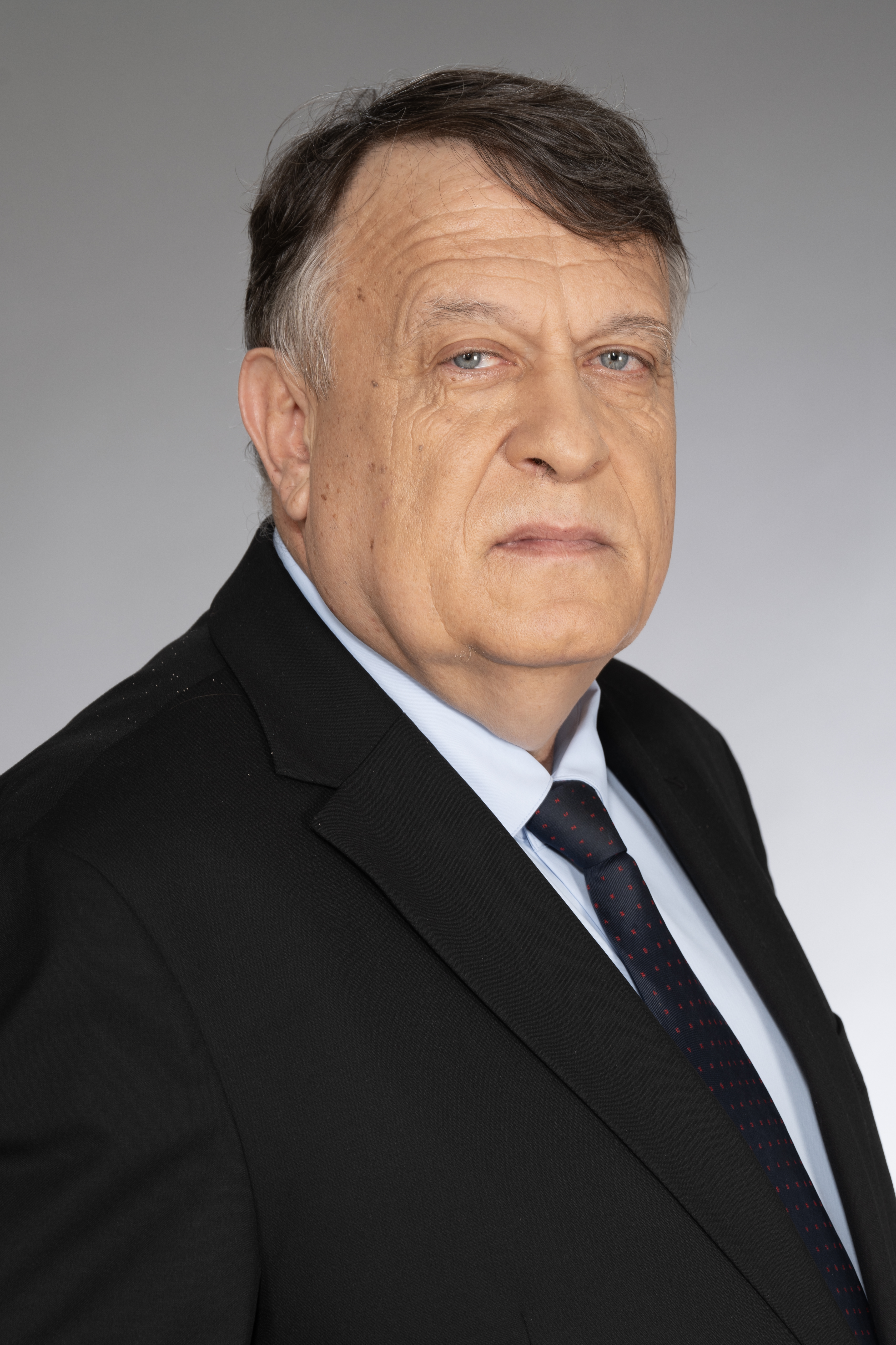 Министър на образованието и науката – проф. Георги Александров Вълчев