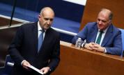 НА ЖИВО: НС гласува състава и структурата на предложения от Румен Радев кабинет