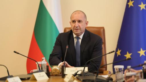 <p>Овладяване на цените: На среща при Радев са бизнесът, синдикатите и регулаторите</p>