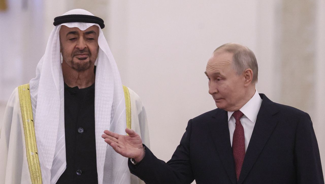 Путин разговаря с президента на ОАЕ за Близкия изток, Иран и Украйна