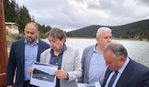 <p>Изслушват регионалния министър&nbsp;за свлачището на пътя Смолян - Пампорово</p>