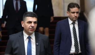 От ДБ отговориха на Пеевски: С любопитство очаквамe резултата