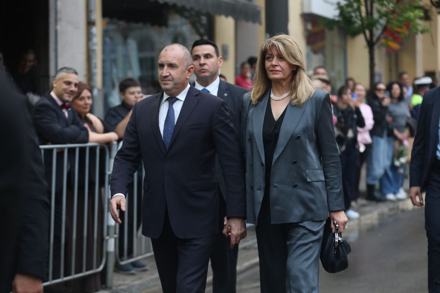 <p>Блясък и емоции на наградите "Аскеер".</p>