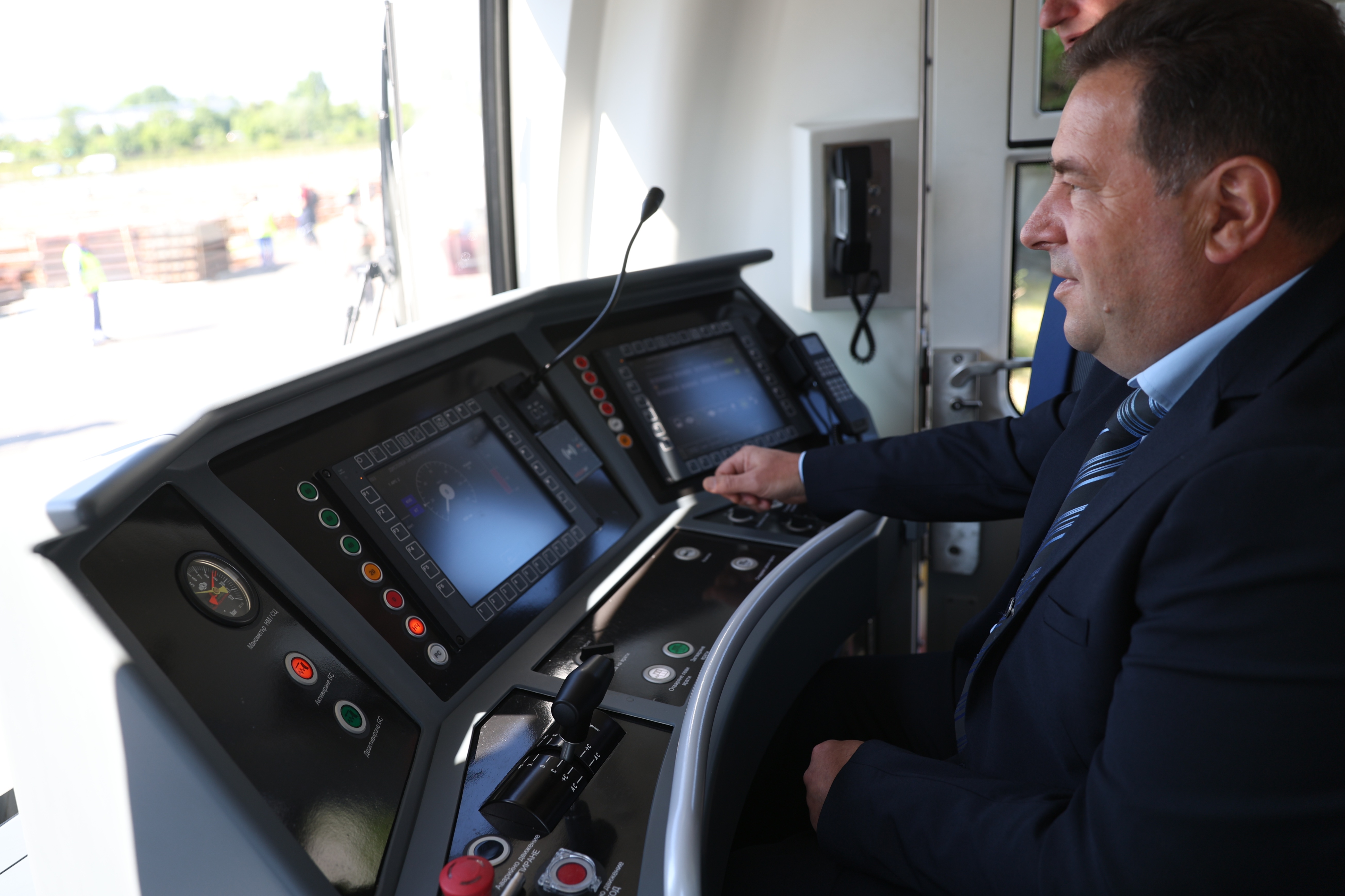 <p>София с чисто нови метровлакове по най-натоварените линии.</p>