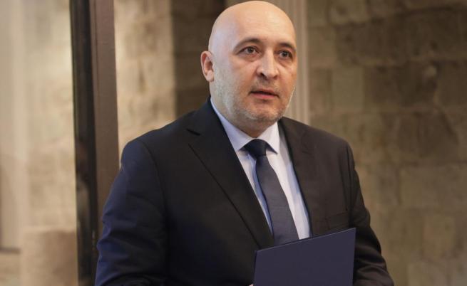 Задържаха за разпит кмета на Кърджали Ерол Мюмюн по разследване за длъжностно присвояване за милиони