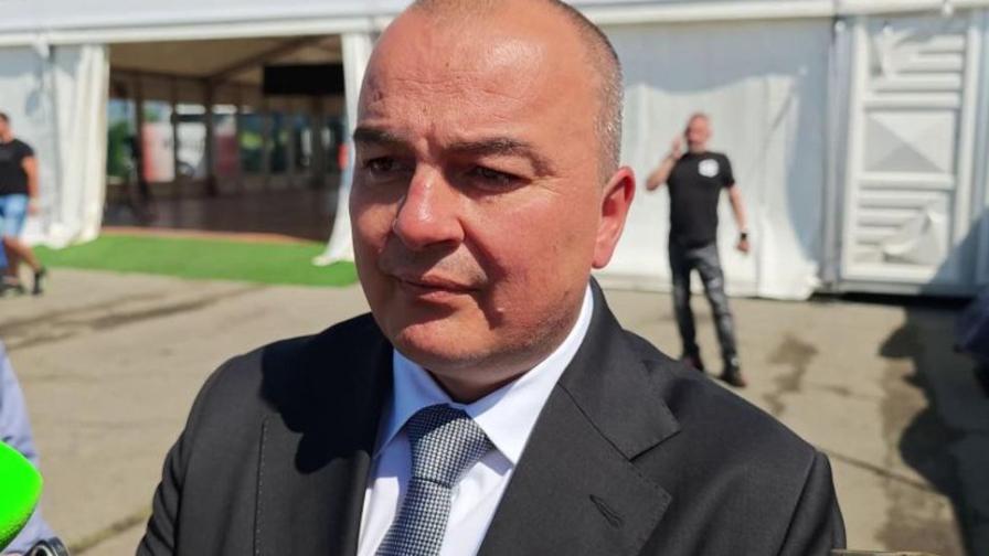 Министърът на земеделието призова кмета на Варна да събори "Баба Алино"