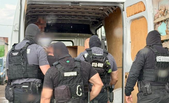 Разбиха наркогрупа с хеликоптер и марихуана за 2 милиона евро