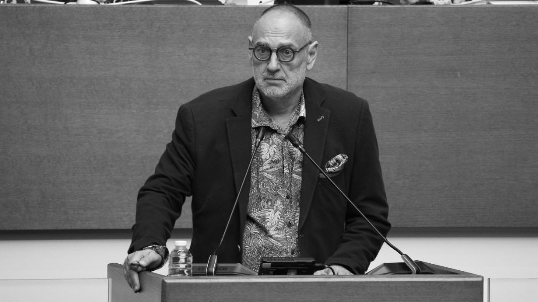 <p>Почина народният представител от ГЕРБ-СДС Любен Дилов - син</p>