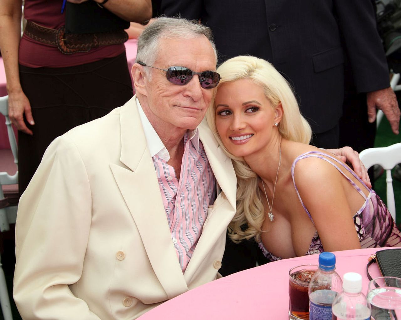 „Малко е страшно“: Бившата на Хю Хефнър проговори за тъмната страна на „Плейбой“