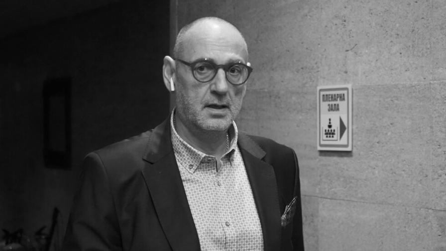 „Един от хвърчащите хора“: Политици, артисти и общественици скърбят за Любен Дилов - син