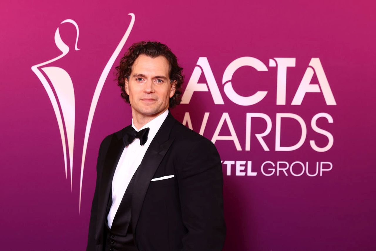 <p><strong>Хенри Кавил (Henry Cavill) &ndash; 10%</strong></p>