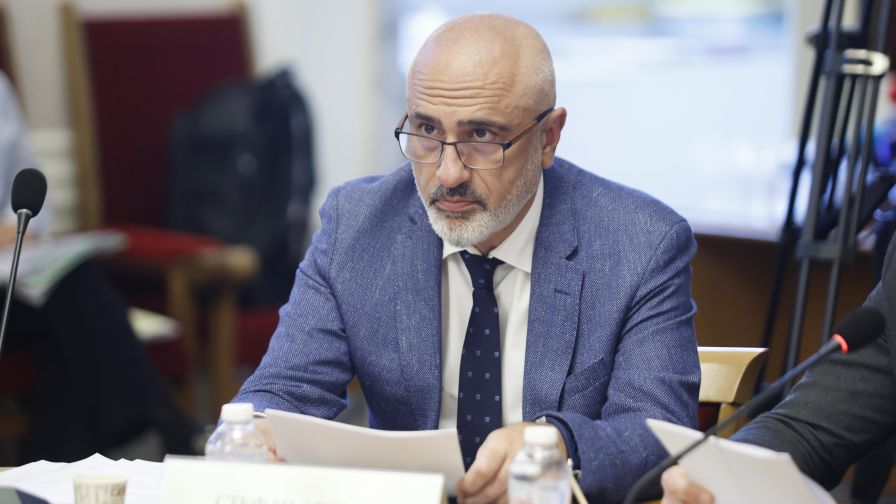 „Прогресивна България“: 3,8 млрд. евро е максимален лимит, не автоматично планирано теглене на дълг