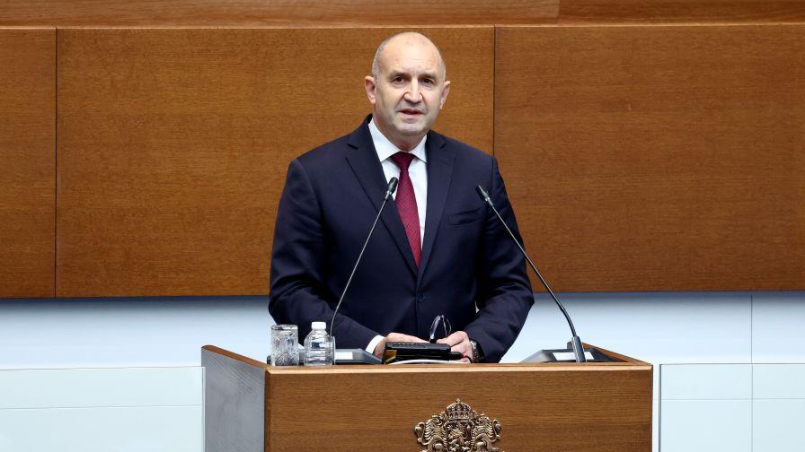 <p>Парламентарен контрол: Радев отговори за водоподаването към Гърция</p>