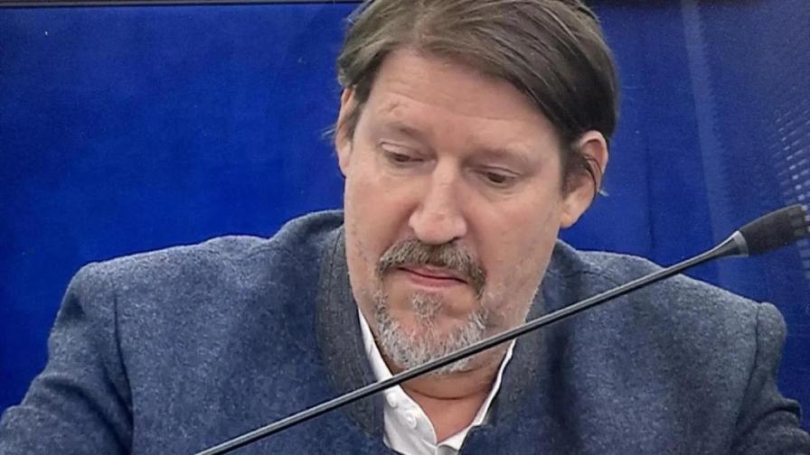Докладчикът за Северна Македония: Не съм съгласен, но мнозинството реши така