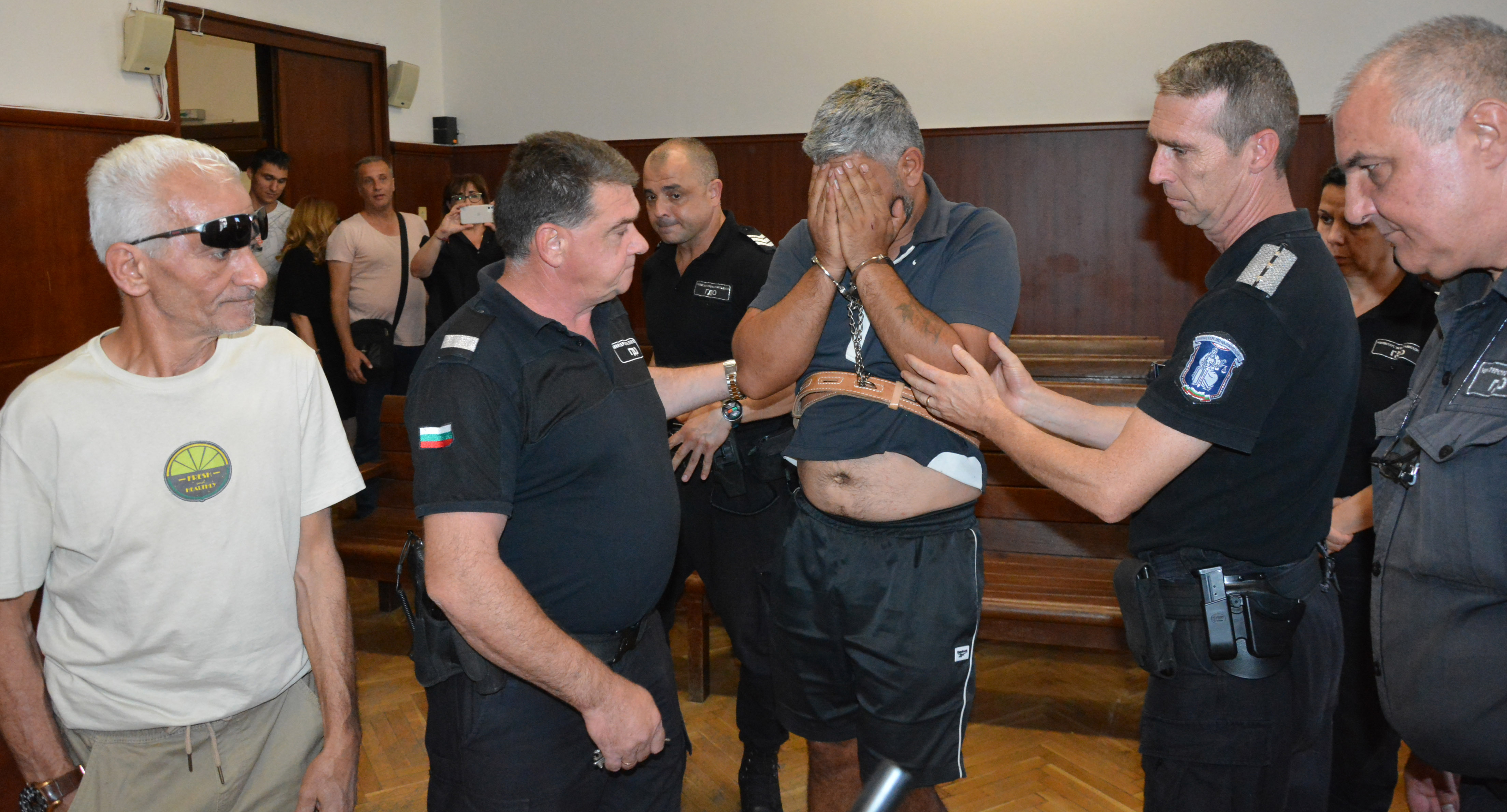 Окончателно: 10 години затвор за сириеца за убийството в бежанския център в Харманли