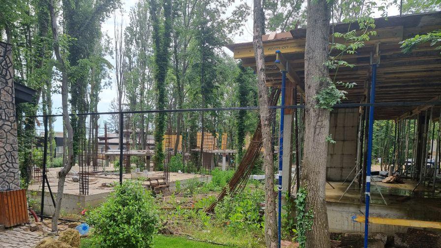 Община Варна издава още две заповеди за събаряне на сгради в "Баба Алино"