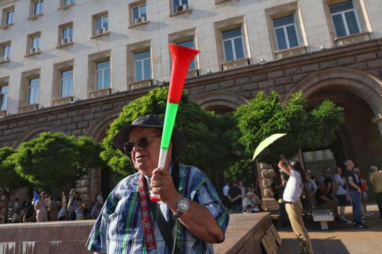 Радев протест