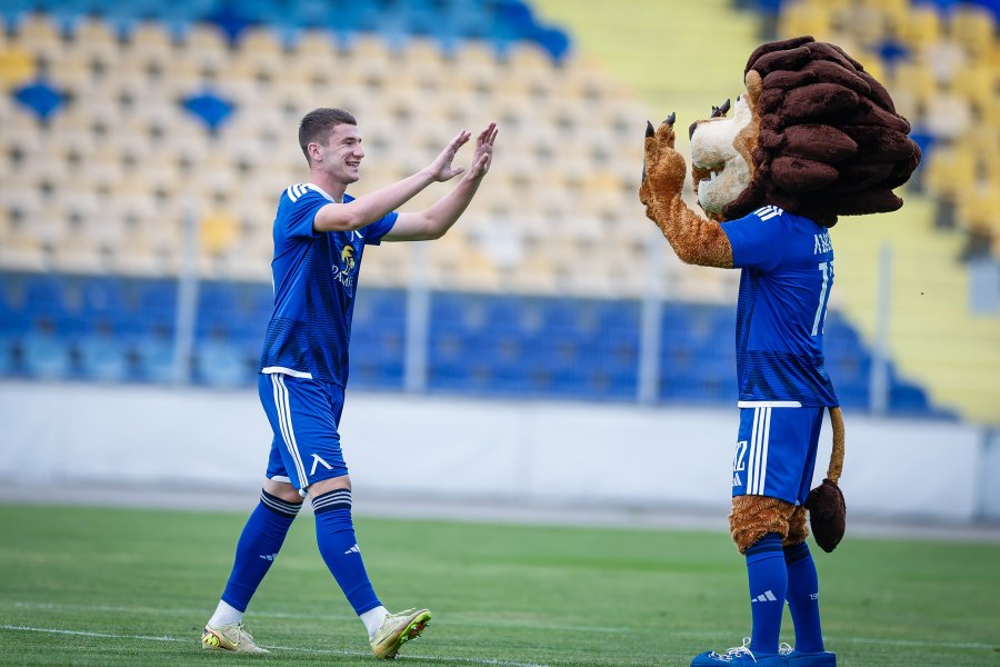 Левски1