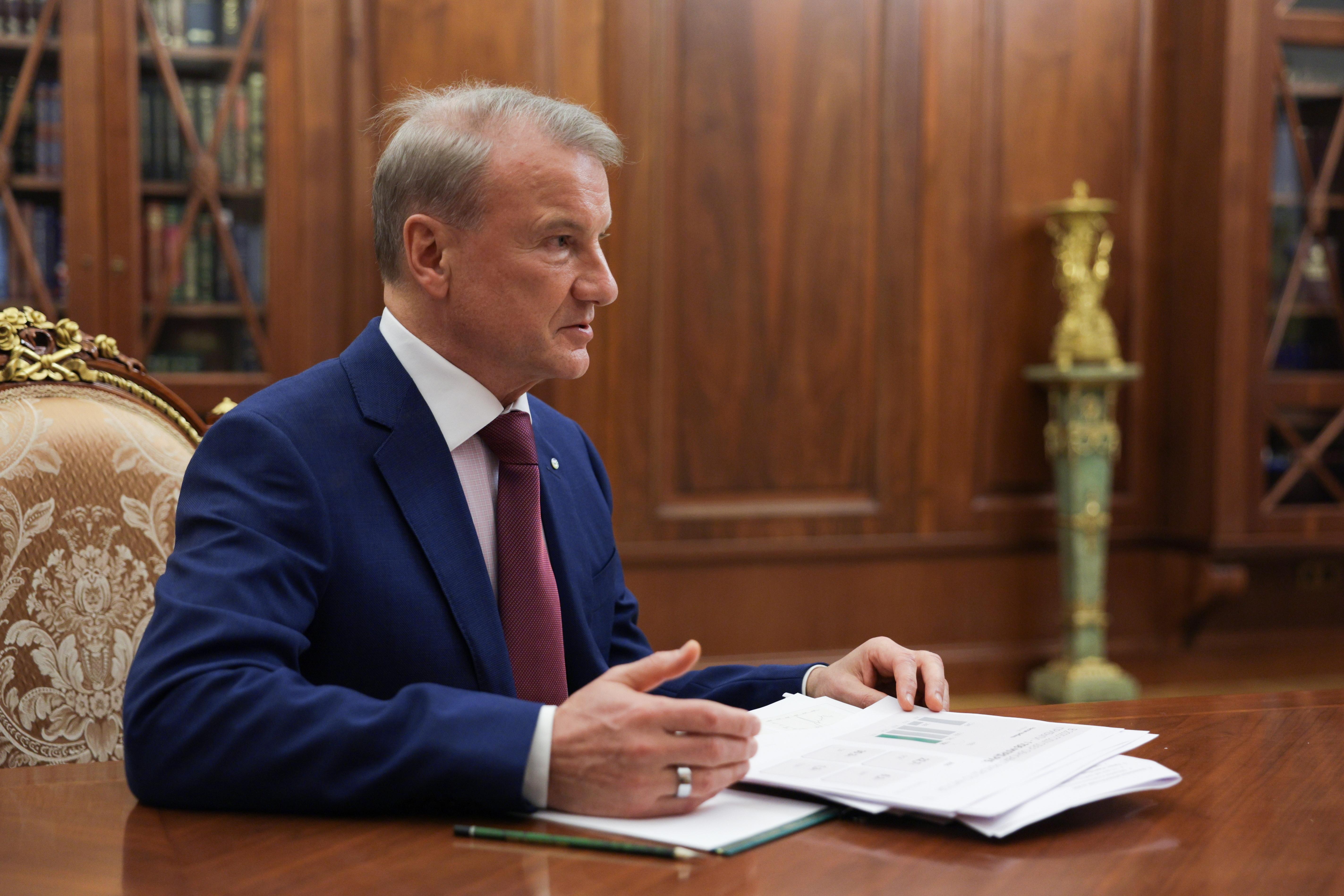Молба в ефир: Най-големият банкер на Русия призова Путин да спре войната