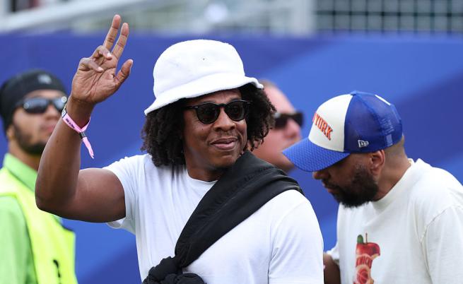 Милиардерът Jay-Z изненада с появата си на мач между Кот д'Ивоар и Еквадор на Мондиал 2026